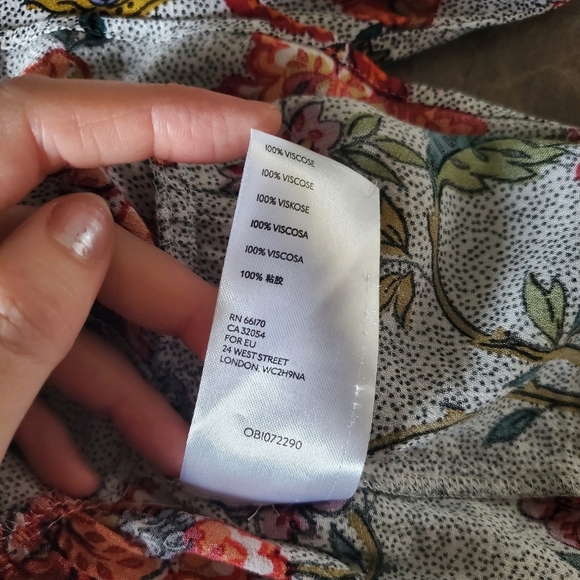 Maeve Button Down Blouse Womens 0 Gray Black Red Floral Peplum Hem Boho Business - Picture 13 of 13